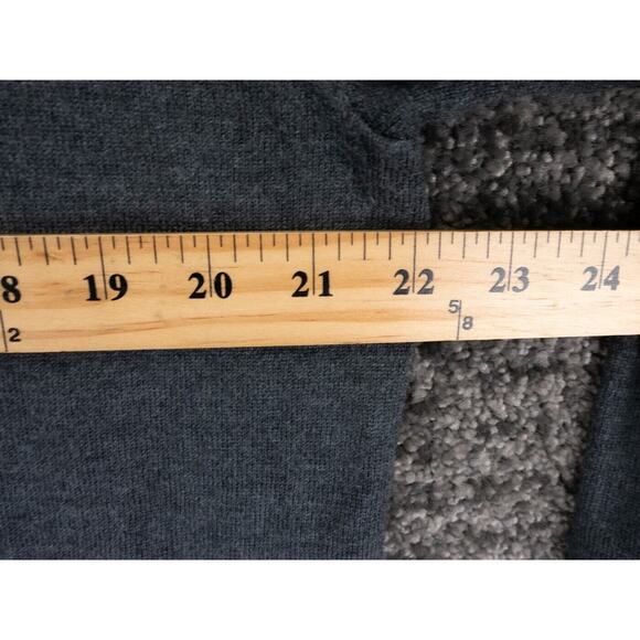 Untuckit Sweater Mens Large Gray Spitler V-Neck Extra Fine Merino Wool Pullover - Picture 4 of 7